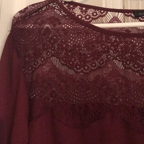Burgundy lace blouse - Picture 2 of 2